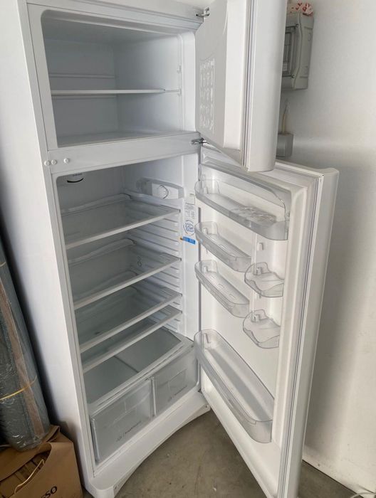 Frigorífico Indesit