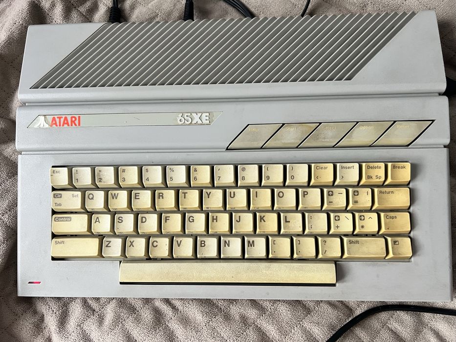 Komputer Atari 65 XE