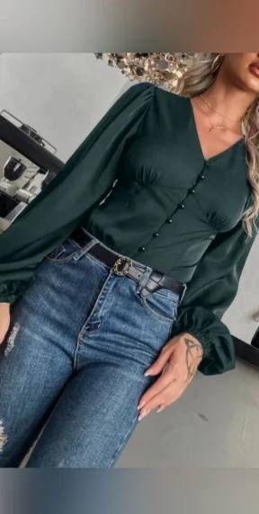 Блуза жіноча з обʼємними рукавами