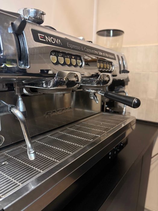 Faema E.Nova 2-grupowa | Ekspres gastronomiczny | Po przegladzie