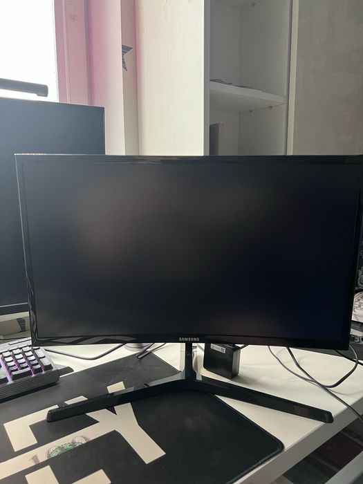Монітор 23.5 Samsung C24RG50 144Hz