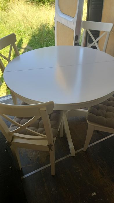 Stol ikea Ingatrop z krzesłami