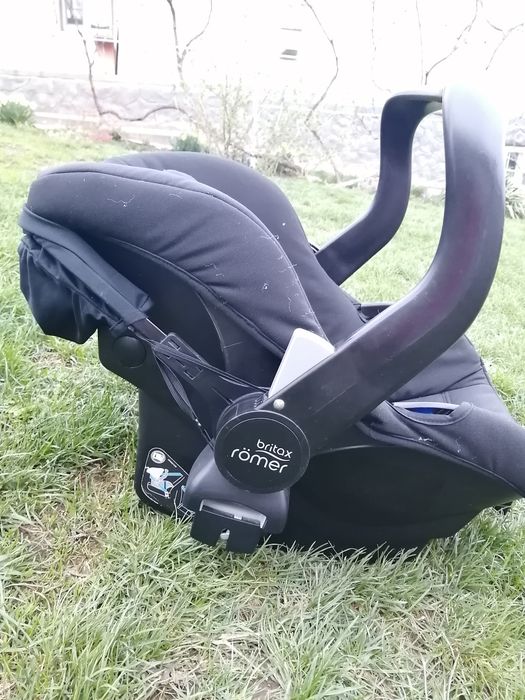 Автокрісло, автолюлька britax romer