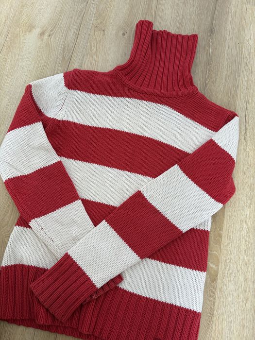 Sweter damski.