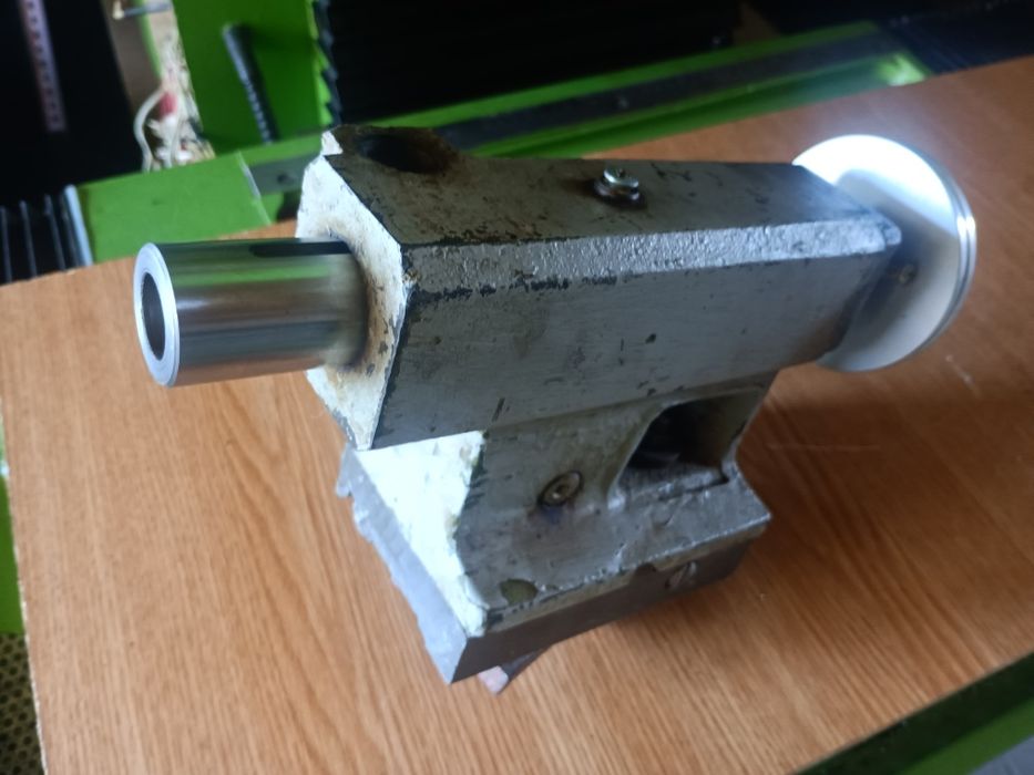 Задня бабка токарного ТВ7, різцетримач на тв7
