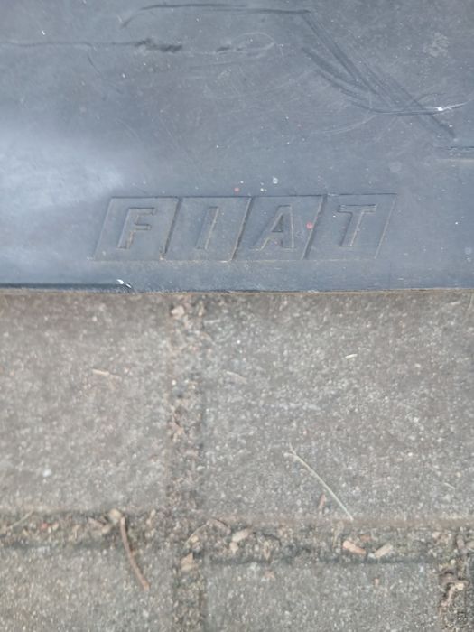 Zderzak fiat 126p