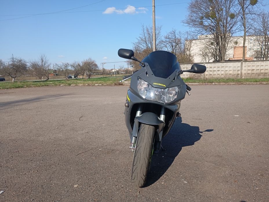 Продам HONDA CBR929RR
