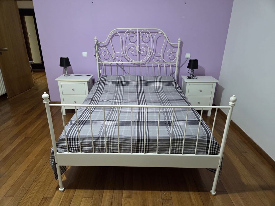 Vendo 2 camas de casal IKEA LEIRVIK com colchões