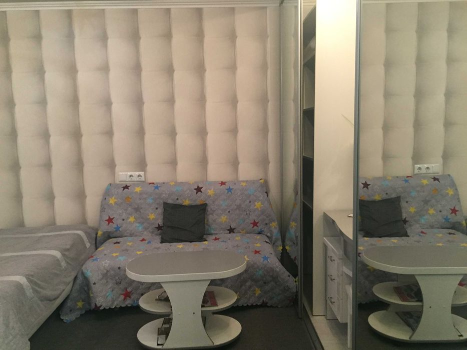 Почасово, неделю или месяц - начало Троещины с газом на 2 этаже