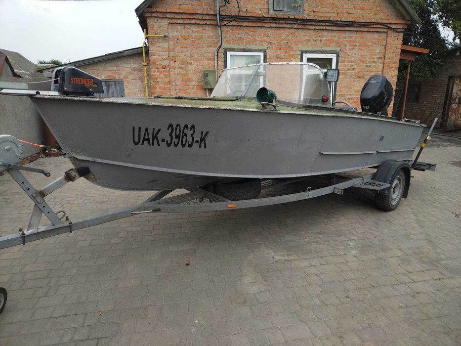 Човен Прогресс 2 Suzuki 40 4t
