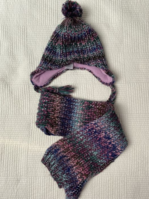 Zestaw czapka z szalikiem