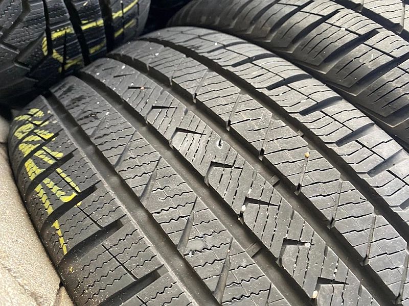 215/45r18 Vredestein Quatrac Pro_6,8mm_4szt_(437)