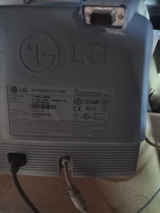 Монитор LG Fletron