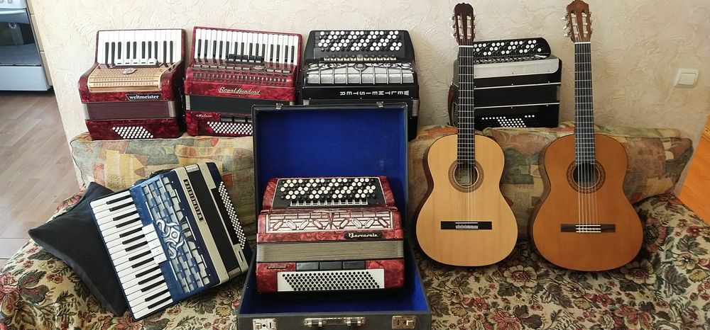 Красива гітара класична