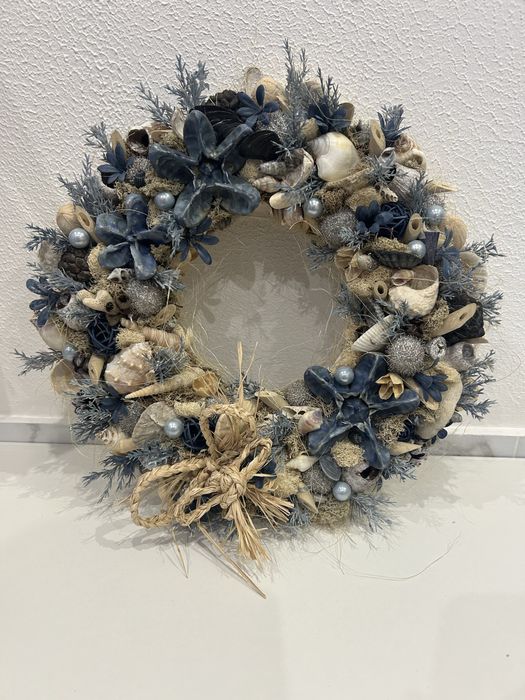 Вінок на двері в будинок