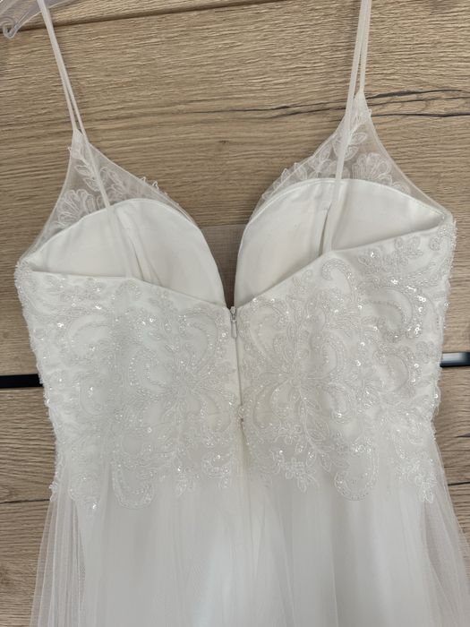 Suknia ślubna S