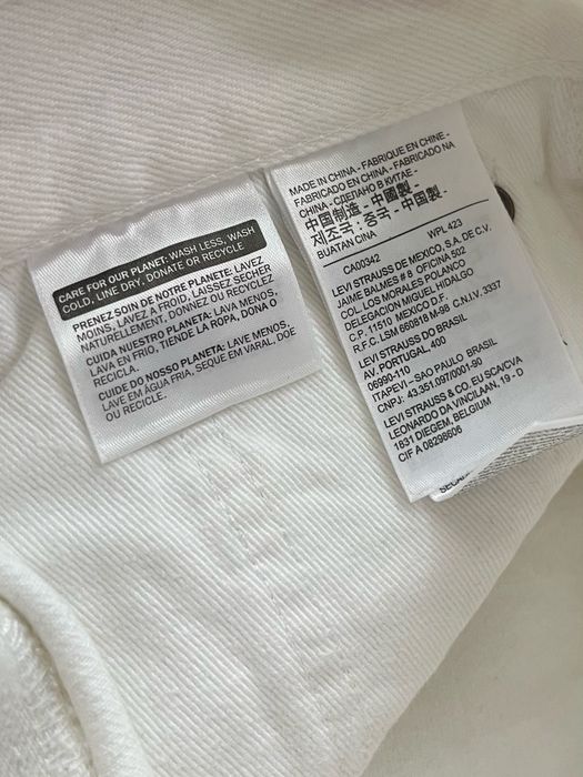 Supreme x Levi’s SS17 Washed Logo Jeans