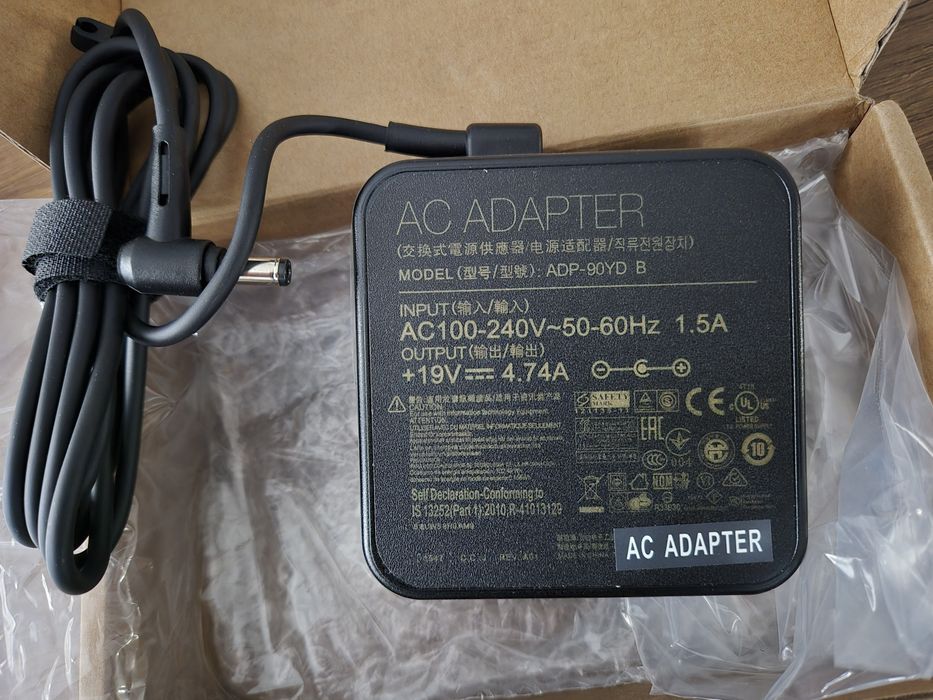 Transformador (carregador) para computador portátil Asus
