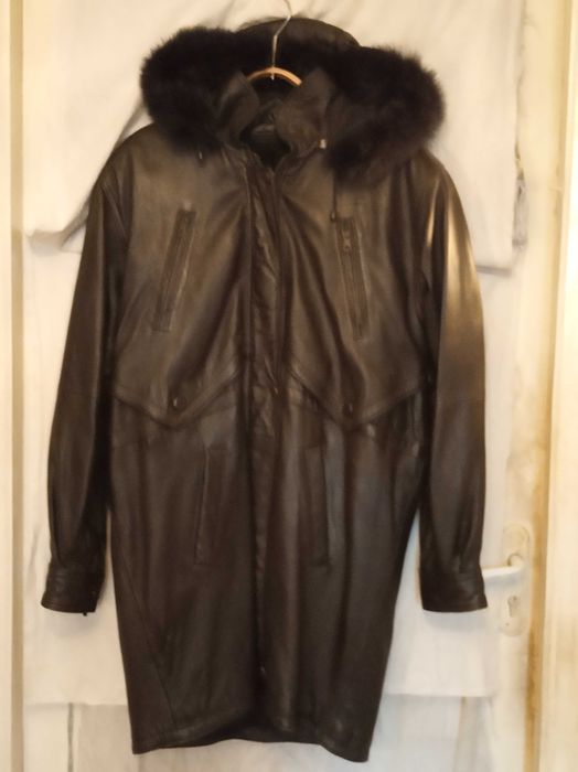 Кожаная женская куртка