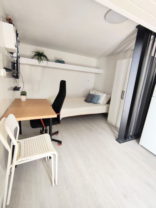Quarto p/ Solteiro ou Casal São Mamede Infesta REF.Q6)