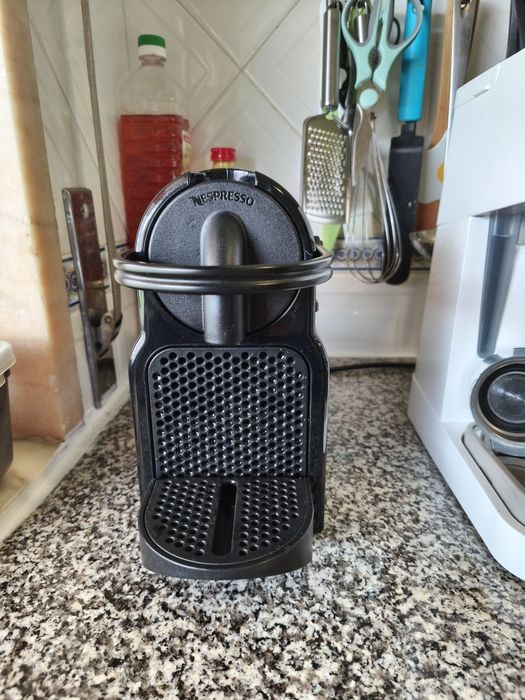 Máquina de café Nespresso Inissia By De'longhi