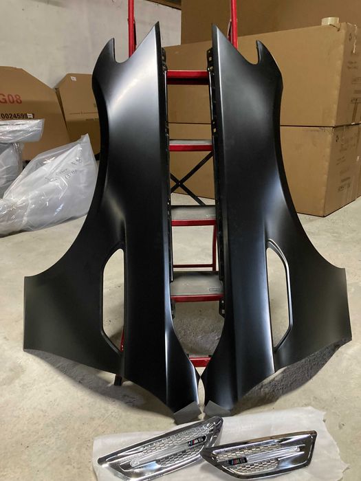 Крылья M5 (Алюминий+жабра+поворот,М5 наклейки)BMW 5 Series F10 10-17г.