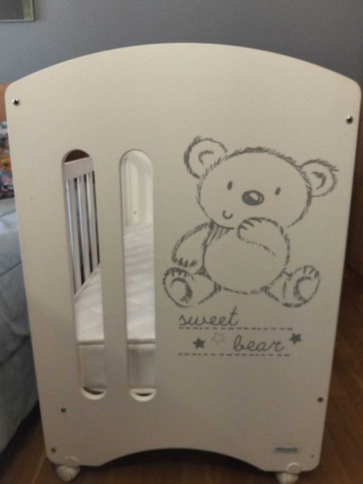 Vendo cama de Bebê usada