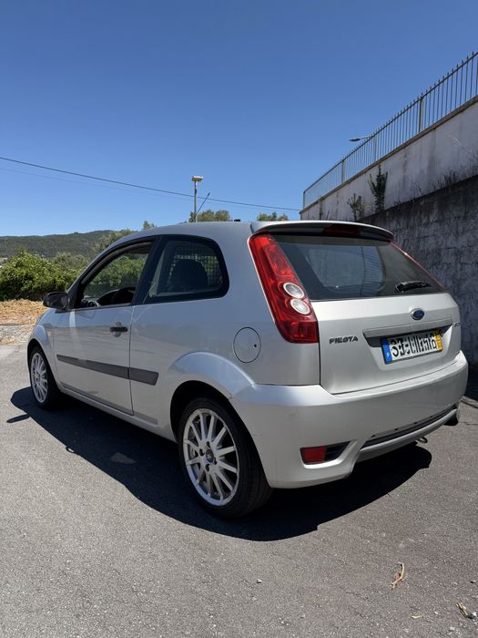 Ford fiesta 1.6 90cv sport van