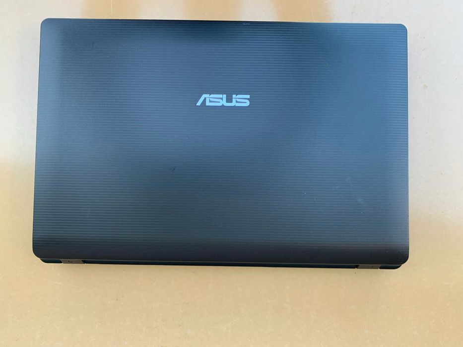 Laptop 17,3" Asus A73S Windows 7
