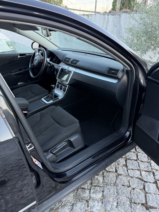 VW Passat Variant 2.0 TDI 110cv | 2009 | 275.000 km | Muitos Extras