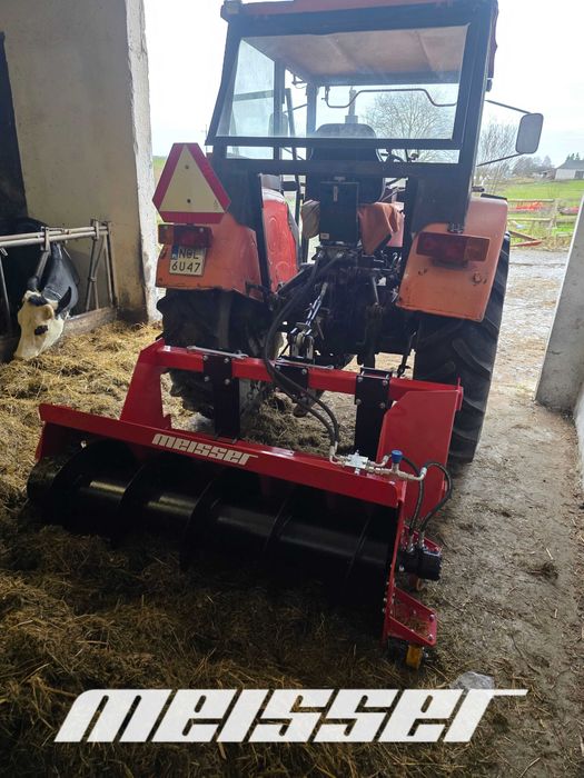 Podgarniacz do paszy pasz TMR mocowanie w cenie NOWOŚĆ DOSTAWA!