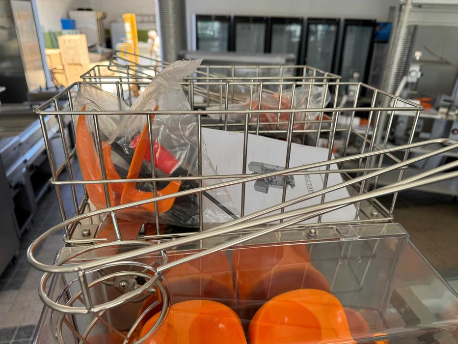 ACM1623 - Máquina de Sumos de Citrinos - NOVA