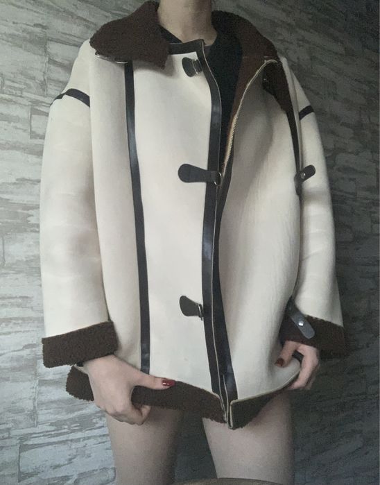 стильна, світла дублянка