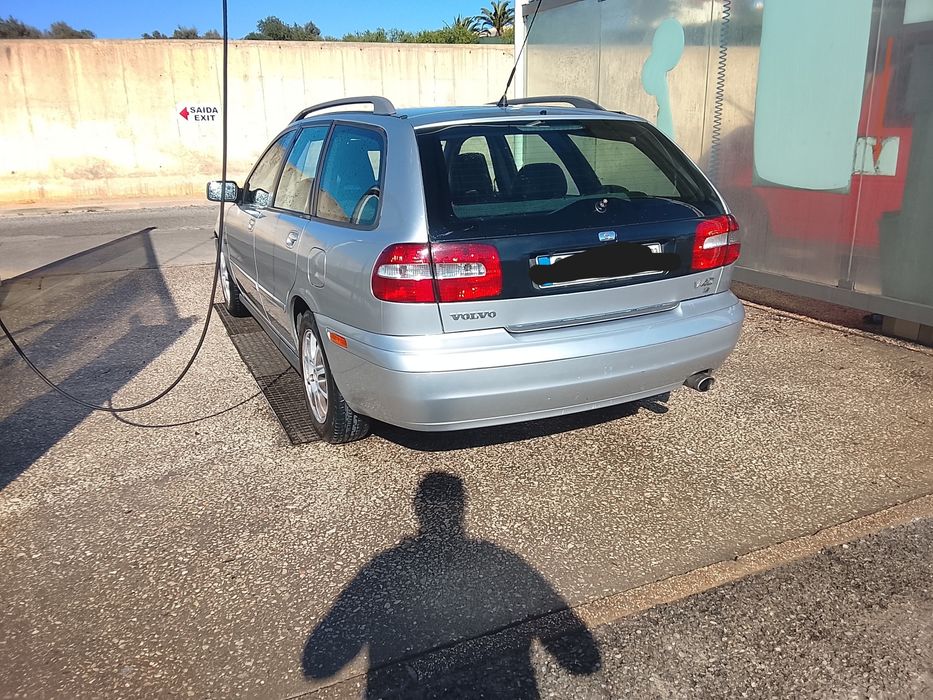 Volvo V40 1.6 bom estado