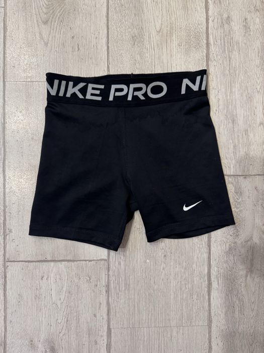 Шорти для фітнеса nike