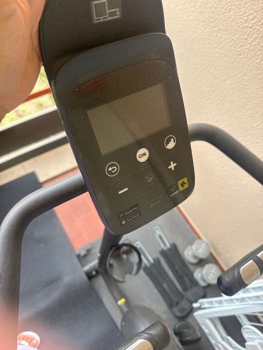 Bicicleta estática e acessórios