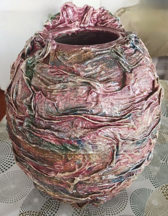 Vaso drapeado feito à mão