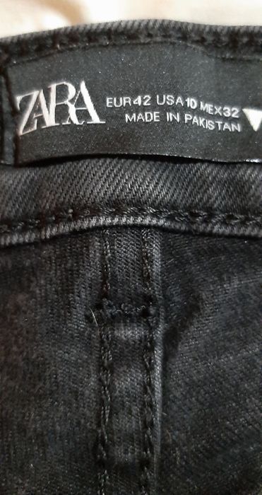 Calças de ganga da Zara, de senhora, tamanho 42 pequeno.