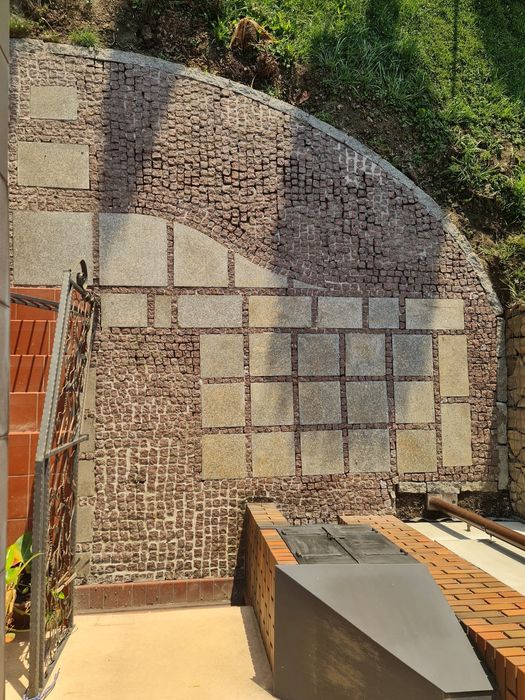 Kostka granitowa łupana czerwona Vanga