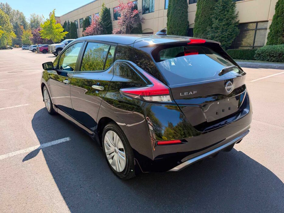 Nissan Leaf Plus      2023