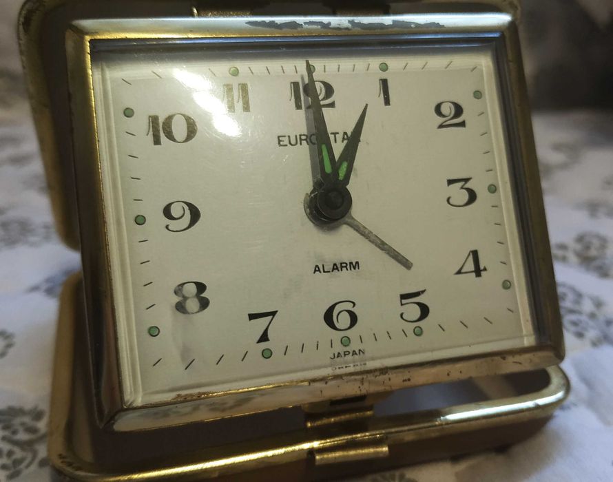 ZEGAREK Przenośny Nakręcany Składany EUROSTAR JAPOŃSKI - Vintage