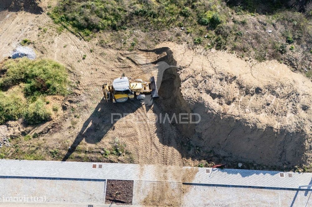 Moradia Térrea T4 em Estrutura – Soutelo, Vila Verde