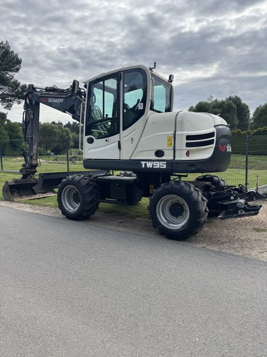 REZERWACJA Sprzedam koparkę Schaeff  TW95 Terex, rok prod.2017