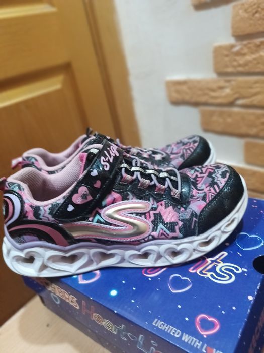 Кросівки Skechers 37(23.5)
