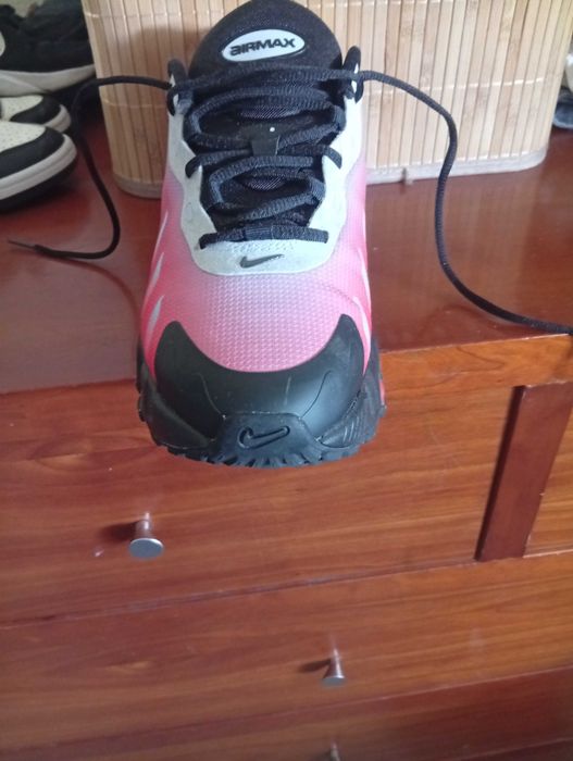 Vendo tênis unisexo n.39 Nike ,45 euros,novos