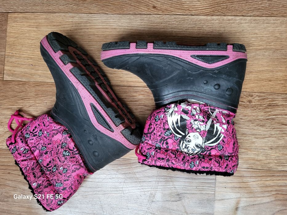 ботинки сапоги резинові monster high с флисом внутри 30р