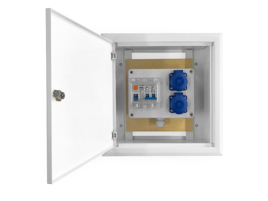 Rozdzielnica elektryczna podtynkowa z zabezpieczeniami, gniazda 2x230V