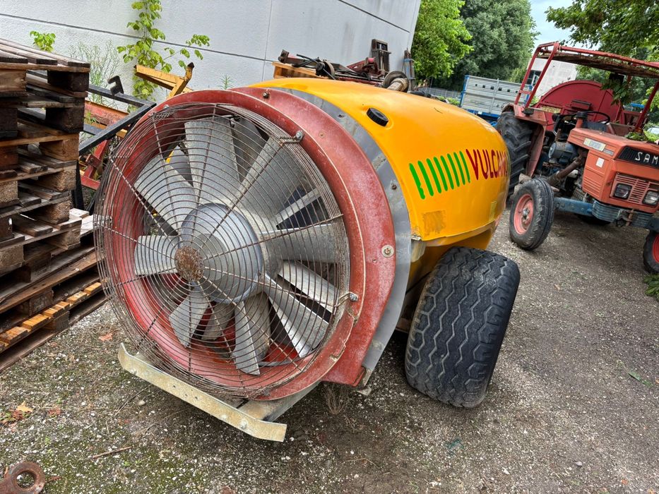 Оприскувач садовий Vulcano 2000 літрів