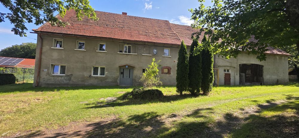 Bez pośredników!! Wydzielona 1/2 domu z budynkiem gospodarczym 199m² i działkami – Chwaliszów