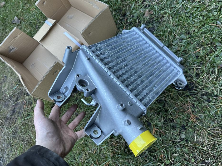 Інтеркулер Nissan Navara D22 2001-2006 YD25